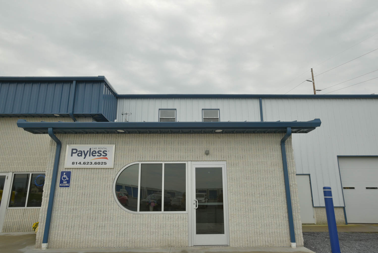 Payless car rental at Baker's Body Center